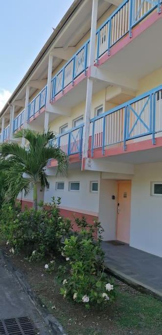 Charmant T1 Avec Vue Sur Marina Les Trois-Ilets Exterior photo