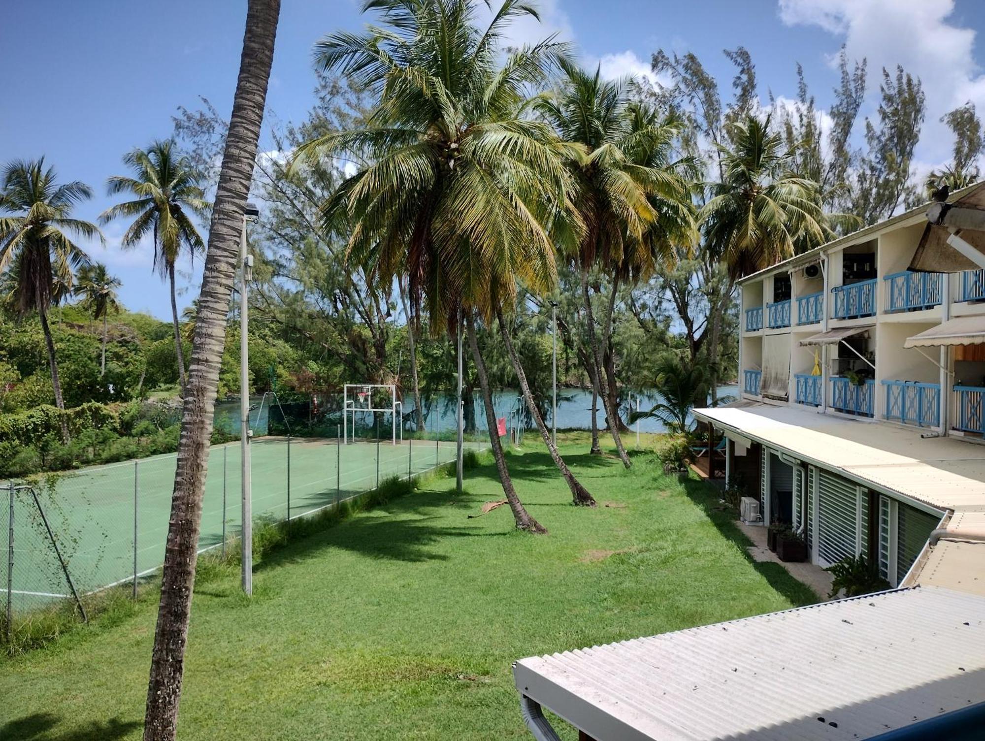 Charmant T1 Avec Vue Sur Marina Les Trois-Ilets Exterior photo